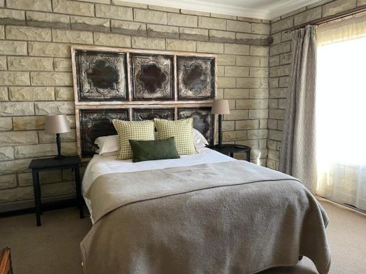 Room image 1
