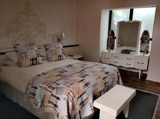 Room image 3