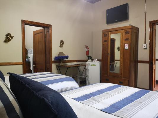 Room image 1