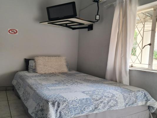 Room image 7
