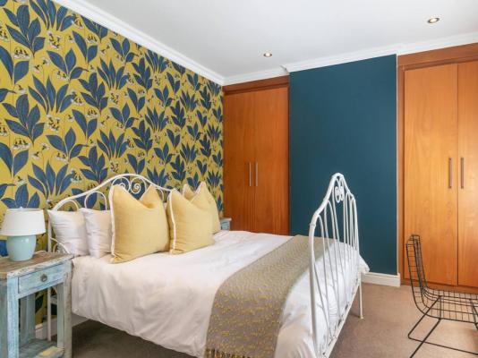 Phillip Villa - 256084