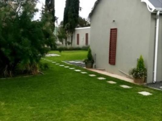 Tranquil House Bed & Breakfast - 256440
