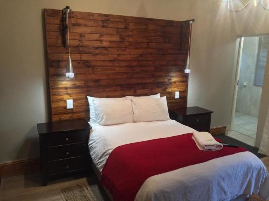 Tranquil House Bed & Breakfast - 256451