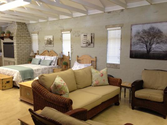 Anne's Place - 256622