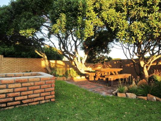 Great White Accommodation - 256641