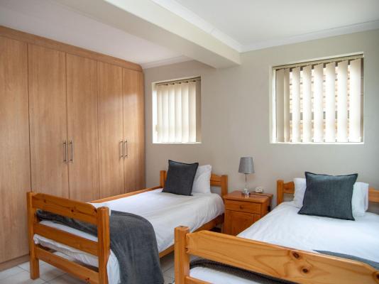 Great White Accommodation - 256669