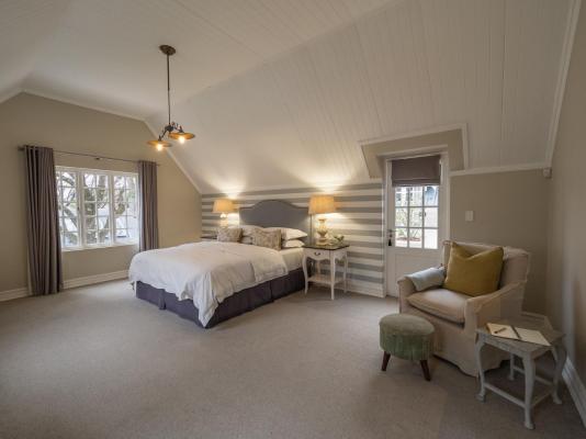 Room image 4