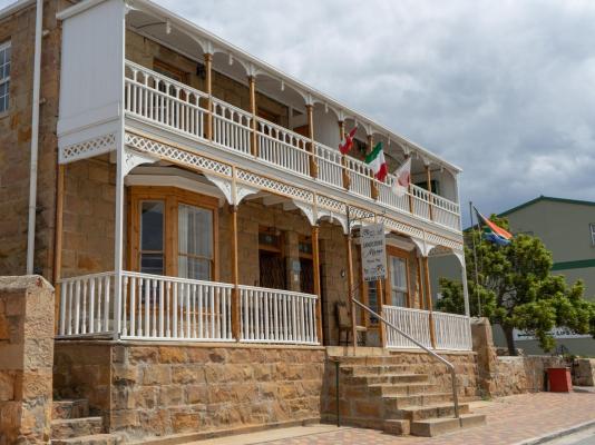 Sandstone Manor - 256803