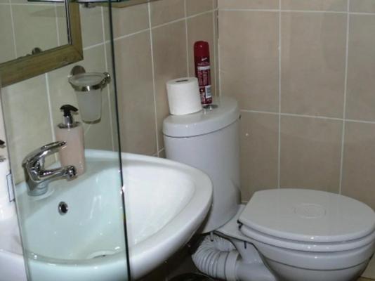 Room image 2
