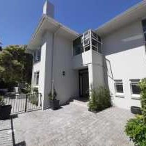 Oak Manor Boutique Guest House - 256841