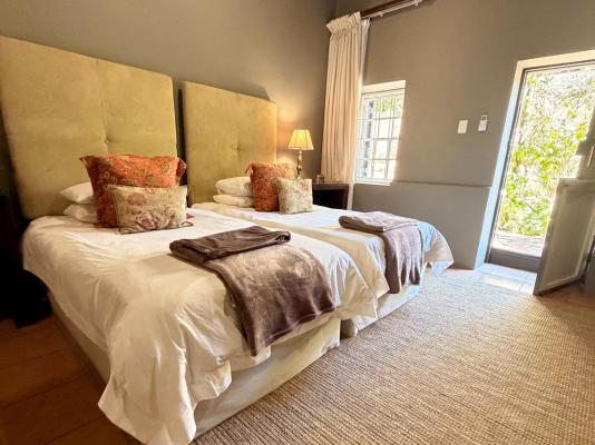 Room image 6