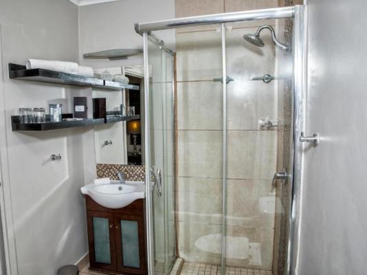 Browns Manor - 257100