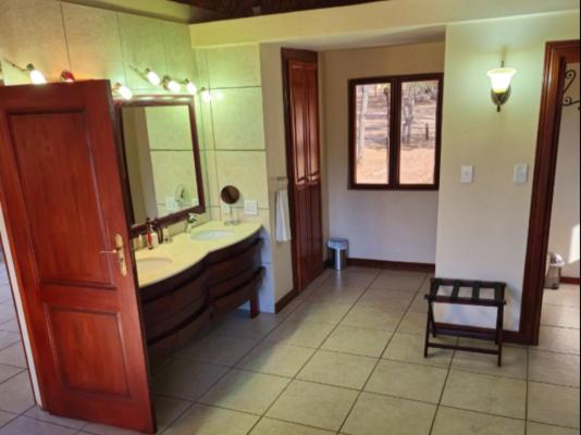 Phakela Private Game Lodge - 257178