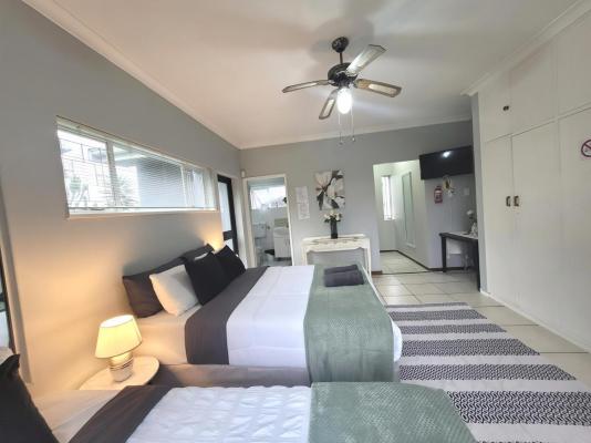 Room image 15