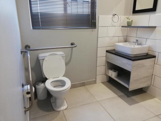 Room image 31