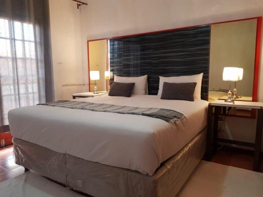 Room image 4