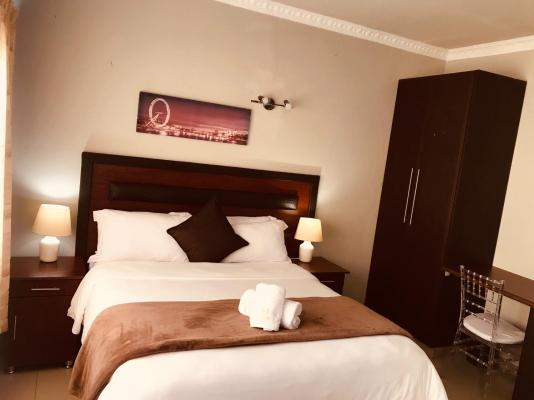 Room image 1