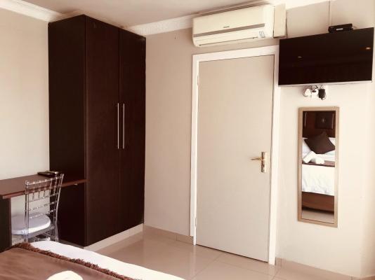 Room image 1