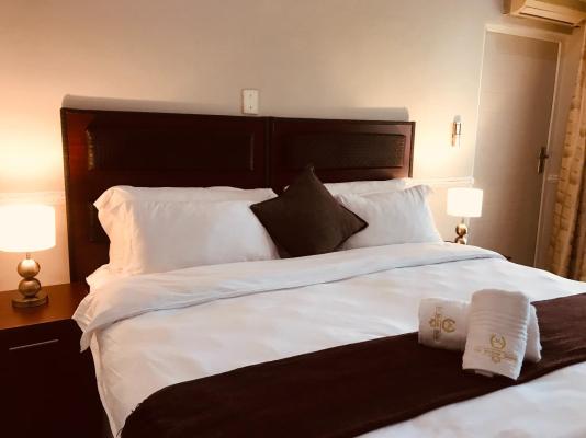 Room image 3