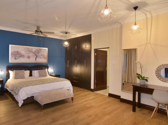 Room image 9