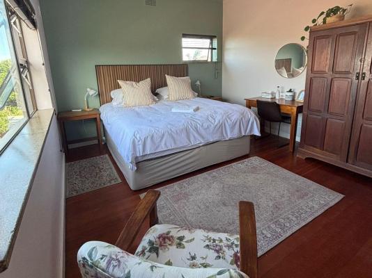 Room image 5