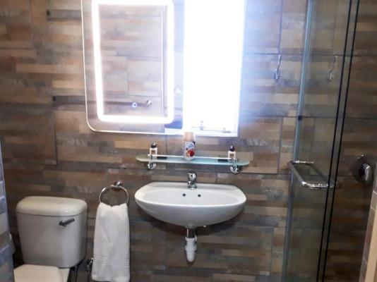 Bateleur Self Catering  - 258143