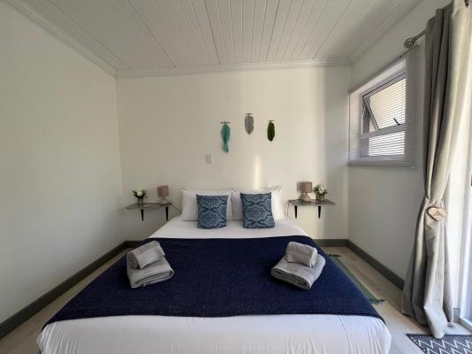 Room image 4