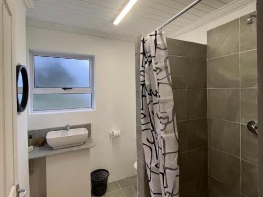 Room image 1