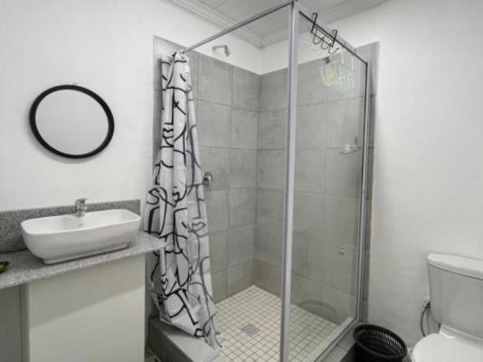Room image 5