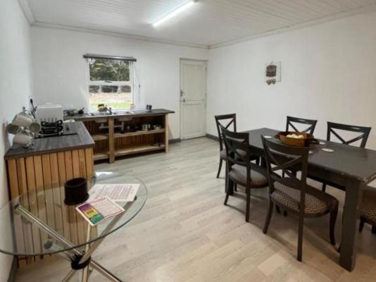 Room image 6