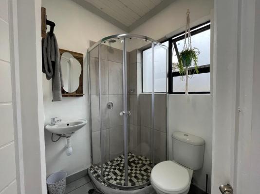 Room image 3