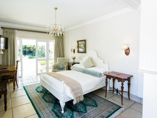 Room image 4