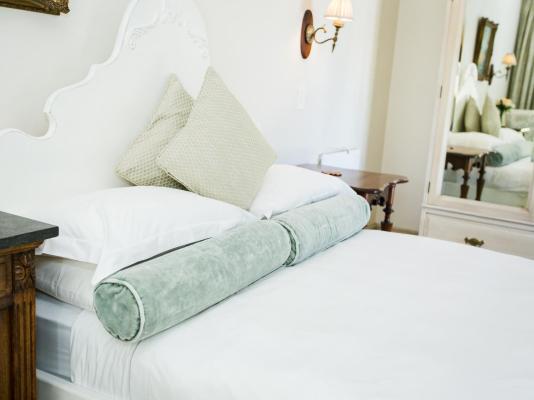 Room image 5