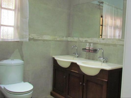 Rosendal Vryburg Guesthouse - 258743