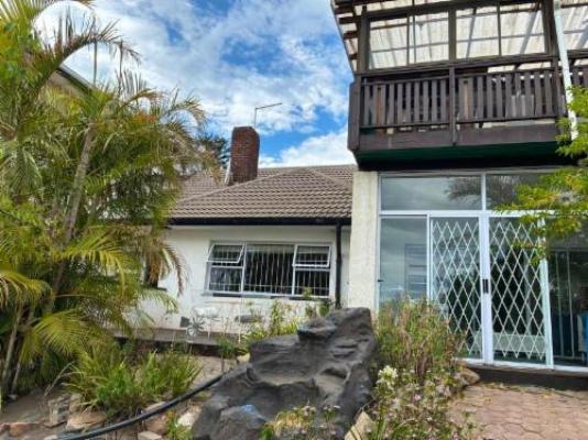 Lullaby Airbnb - Balcony/Terrace