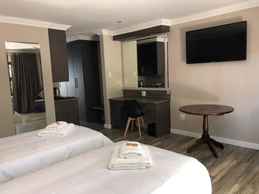 Room image 11