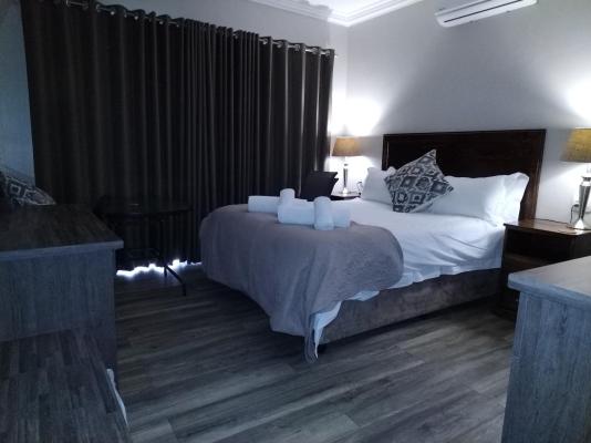 Room image 5