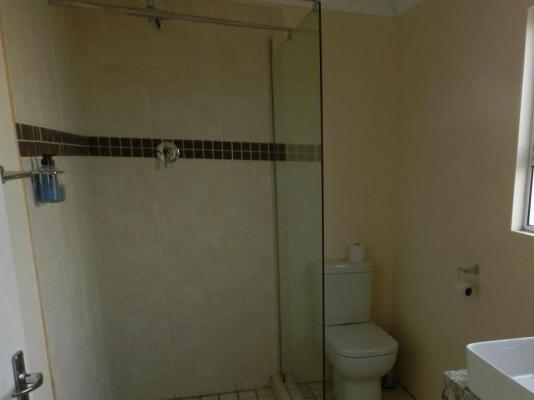 Room image 13