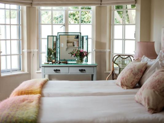 Room image 3