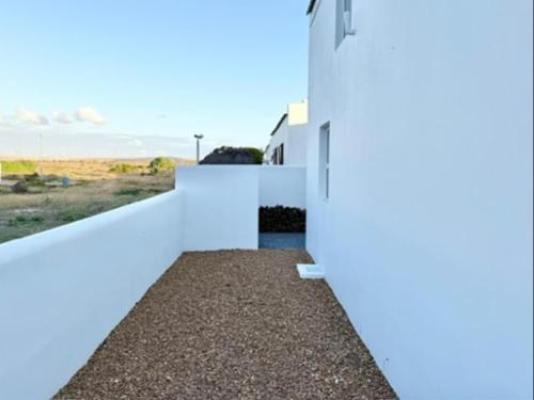 Luxe Pearl - Patio