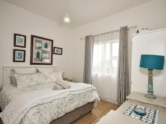 Room image 1