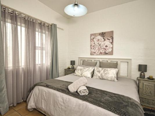 Room image 6