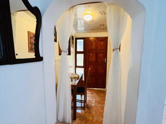 Room image 1