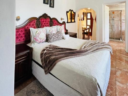 Room image 5