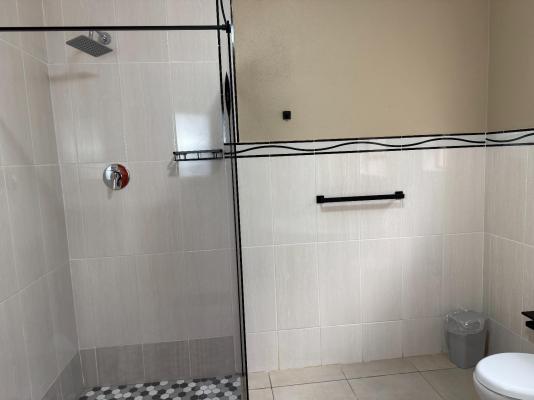 Room image 17