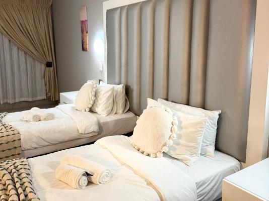 Room image 37