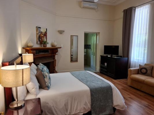 Room image 1