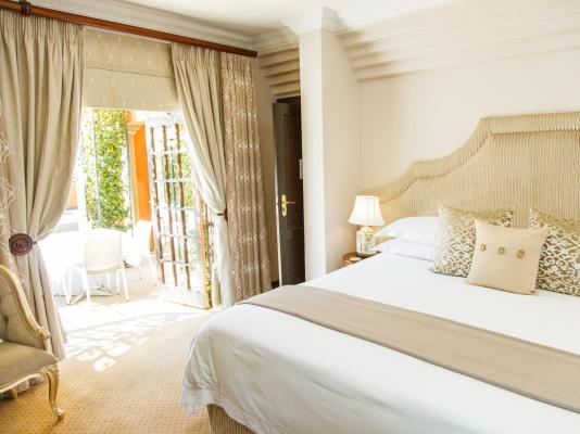 Room image 4