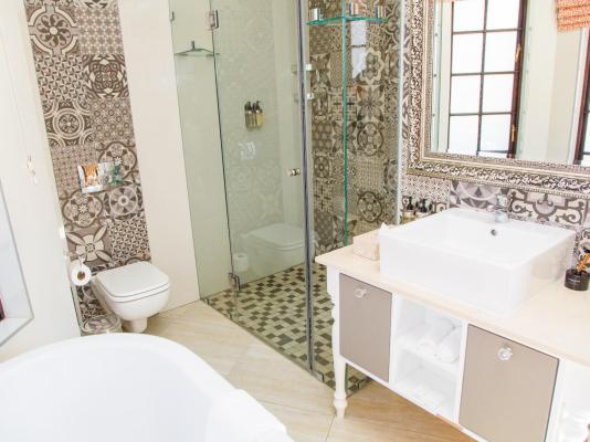 Room image 5