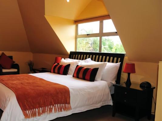 Room image 3